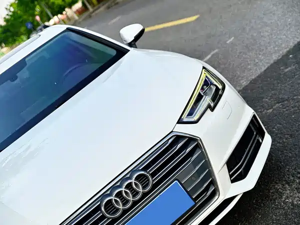 Audi A4L 2018
