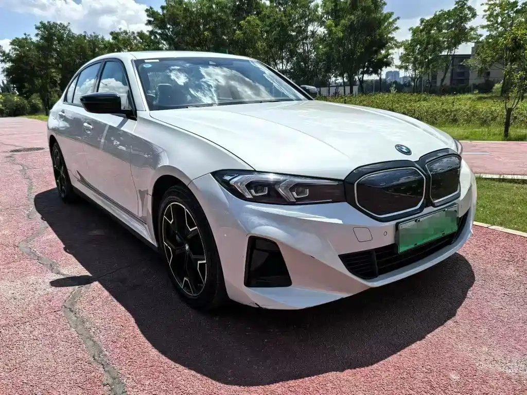 BMW i3 2023 — фото 1