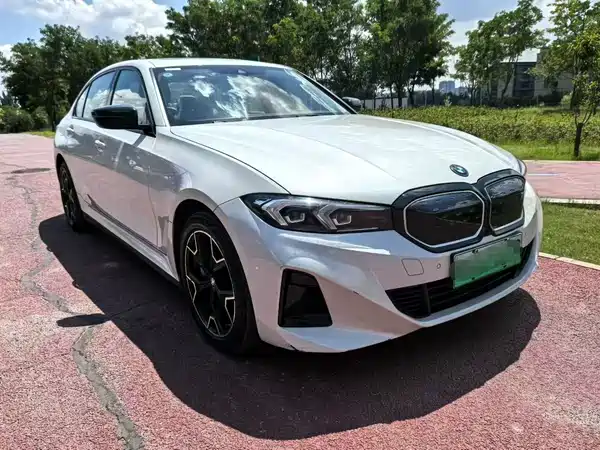 BMW i3 2023