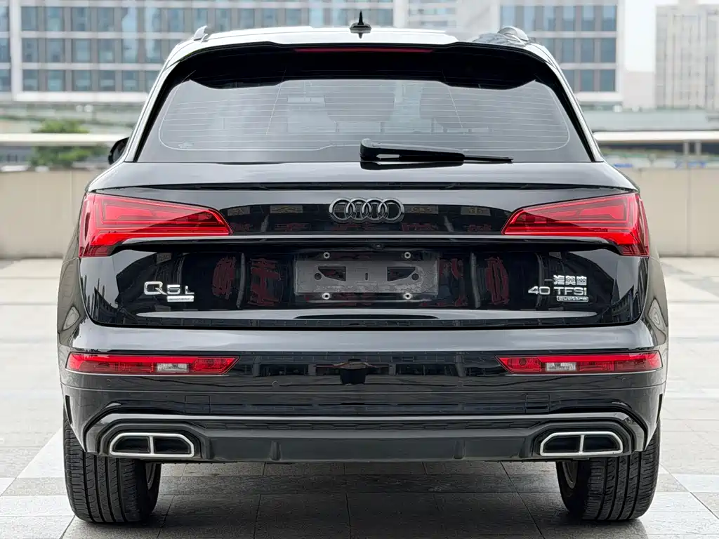 Audi Q5L 2022