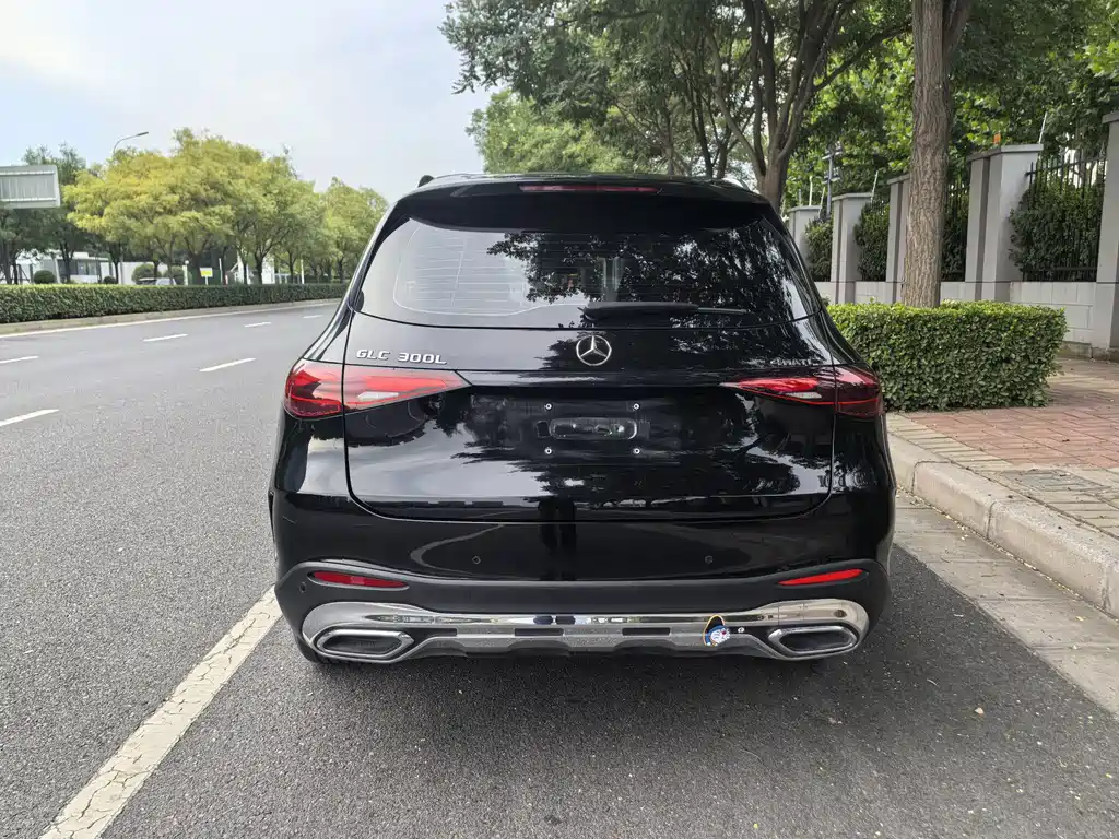 Mercedes-Benz GLC 2023