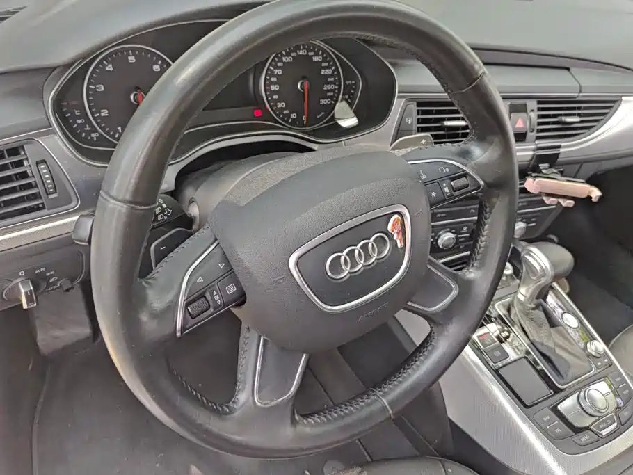 Audi A6L 2015 — фото 15