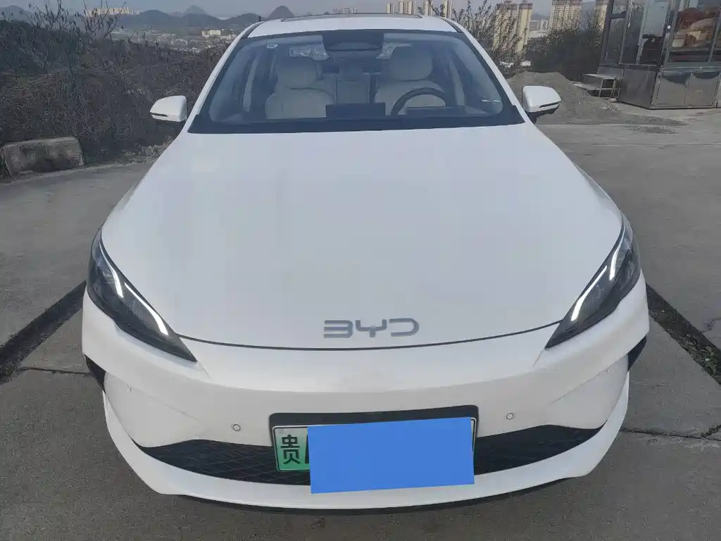 BYD Seal 05 DM-i 2025 — фото 2