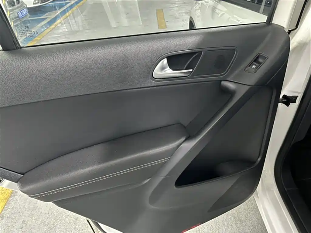 Volkswagen Tiguan 2019 — фото 17