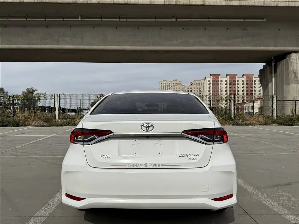 Toyota Corolla 2022 — фото 4