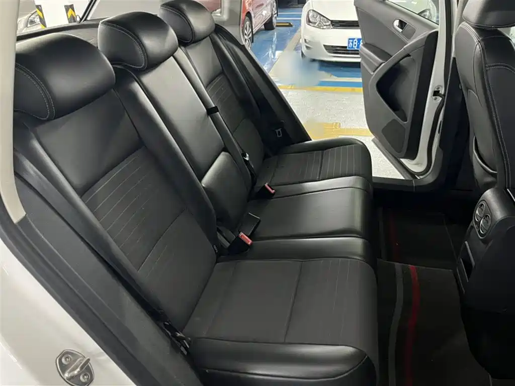 Volkswagen Tiguan 2019 — фото 13