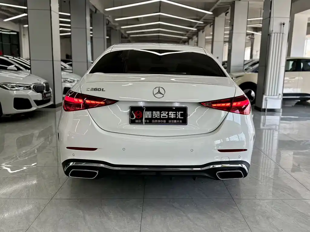 Mercedes-Benz C-Class 2023 — фото 12