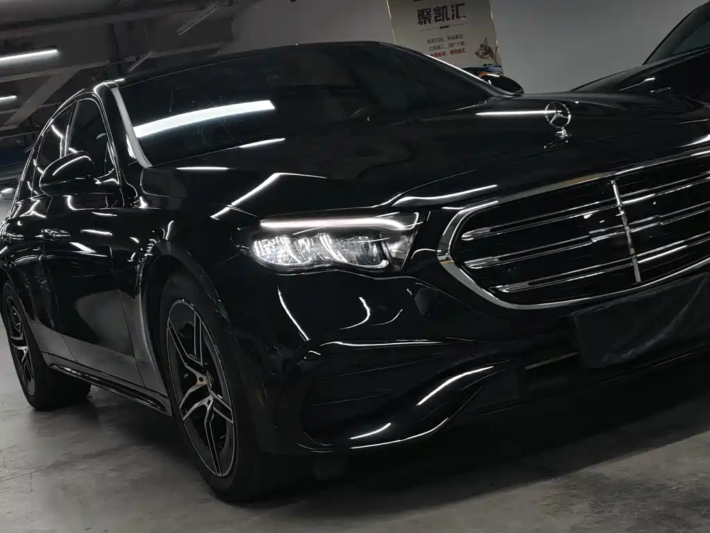 Mercedes-Benz E-Class 2025