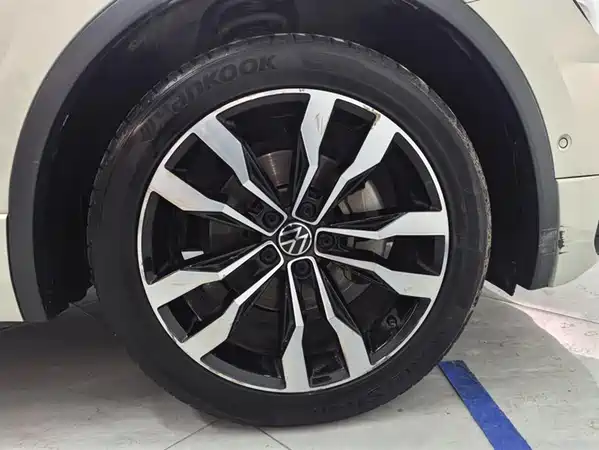 Volkswagen Tiguan L 2021