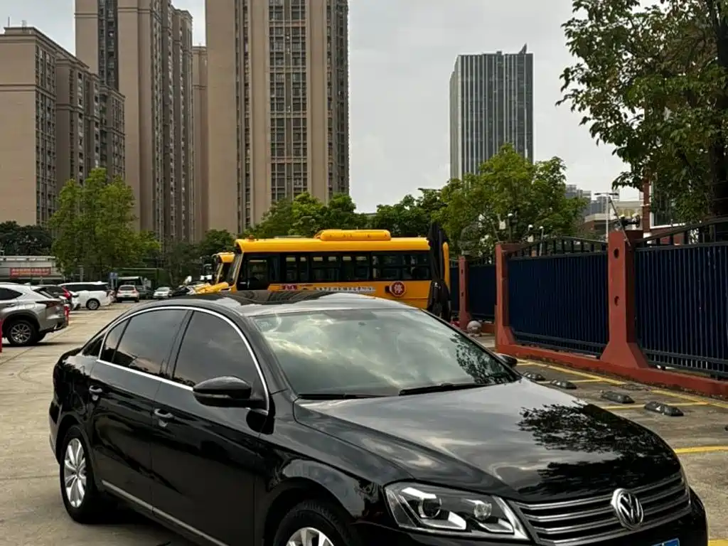 Volkswagen Magotan 2013