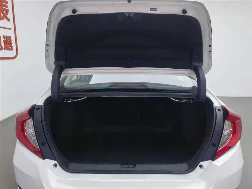 Honda Civic 2020 — фото 16