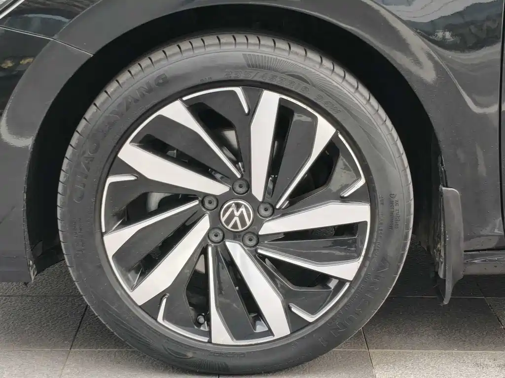 Volkswagen Passat 2022 — фото 29