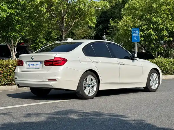 BMW 3 Series 2017