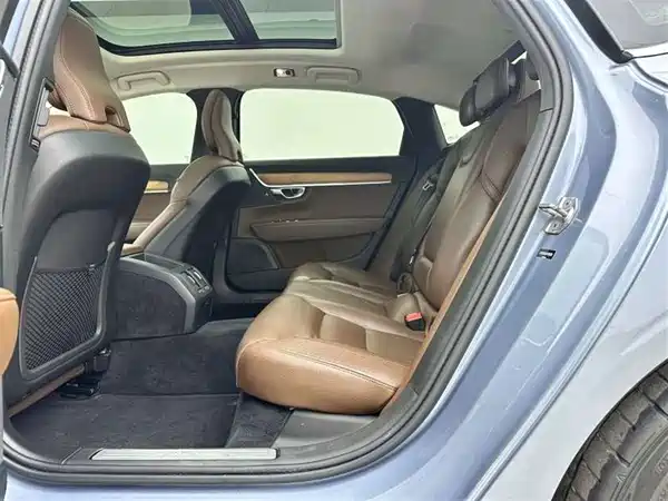 Volvo S90 2019