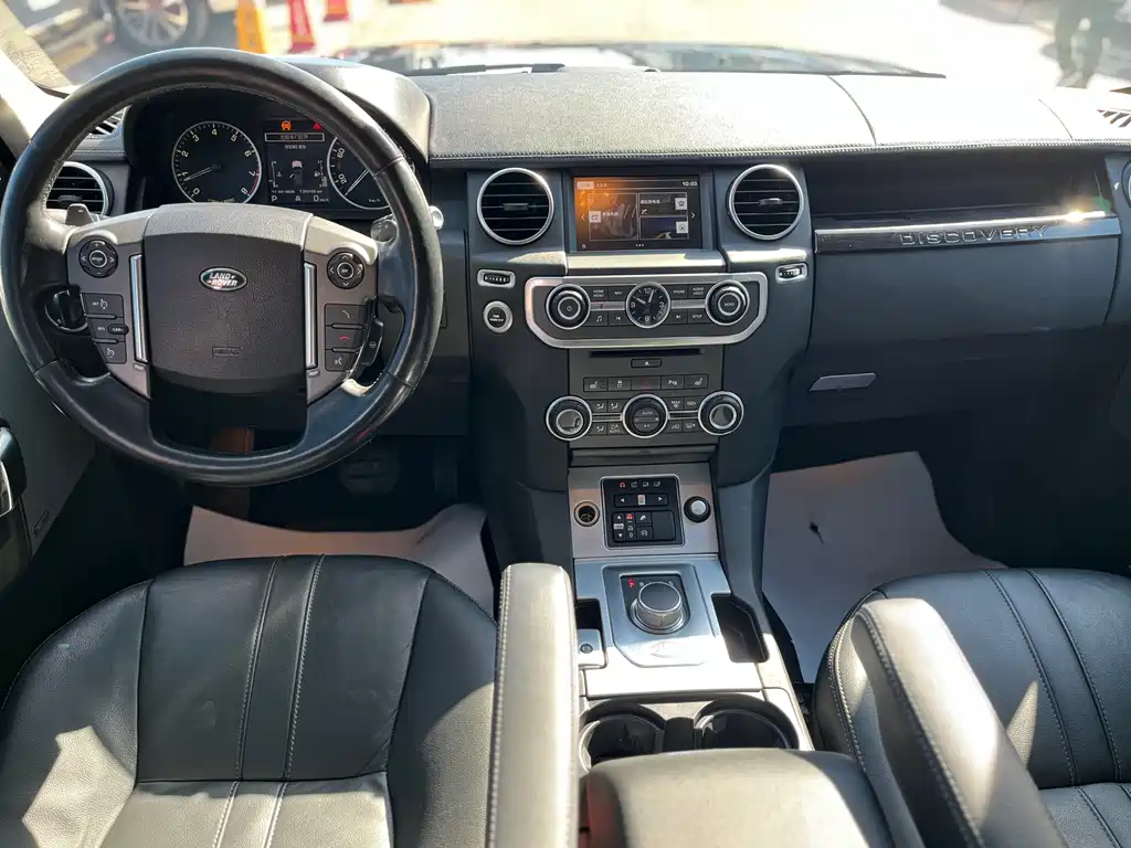 Land Rover Discovery 2016 — фото 19