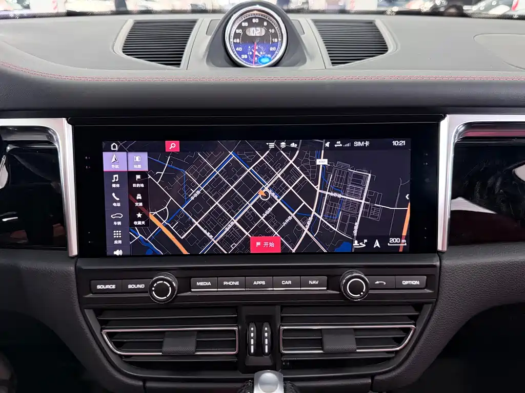 Porsche Macan 2021 — фото 14
