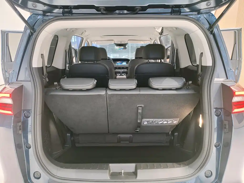 GAC Motor Trumpchi M6 2024 — фото 14