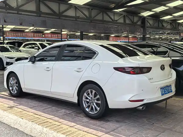 Mazda 3 Axela 2021