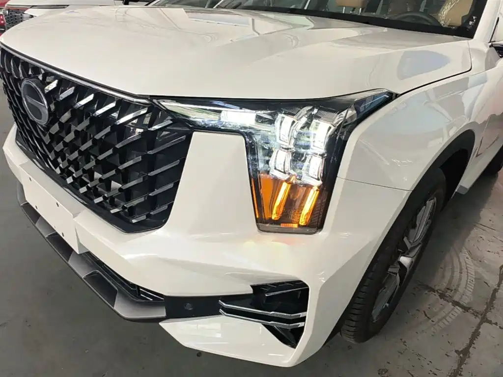 GAC Motor Trumpchi GS8 2026 — фото 18
