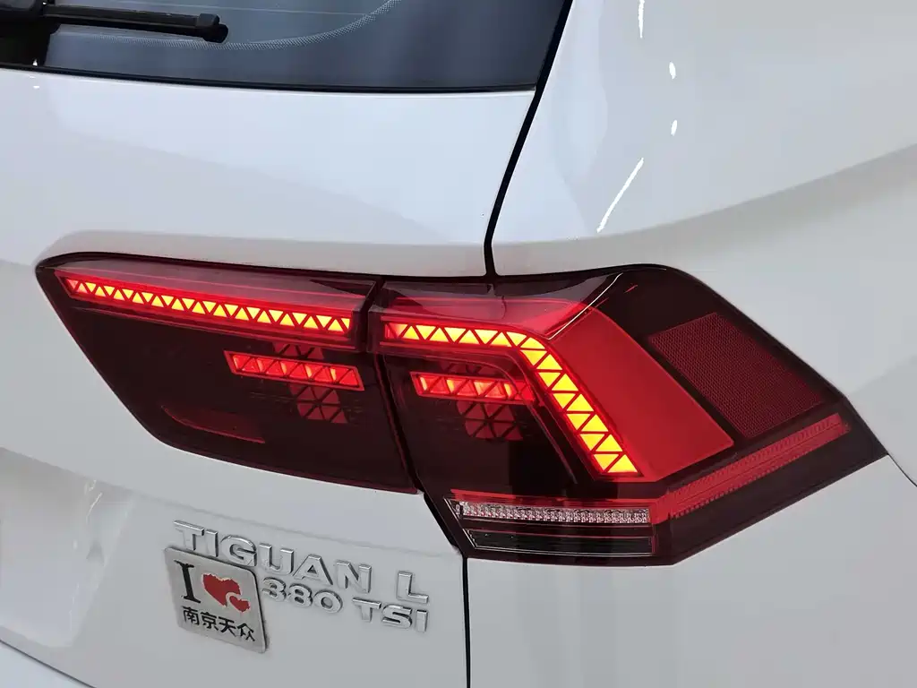 Volkswagen Tiguan L 2019 — фото 23