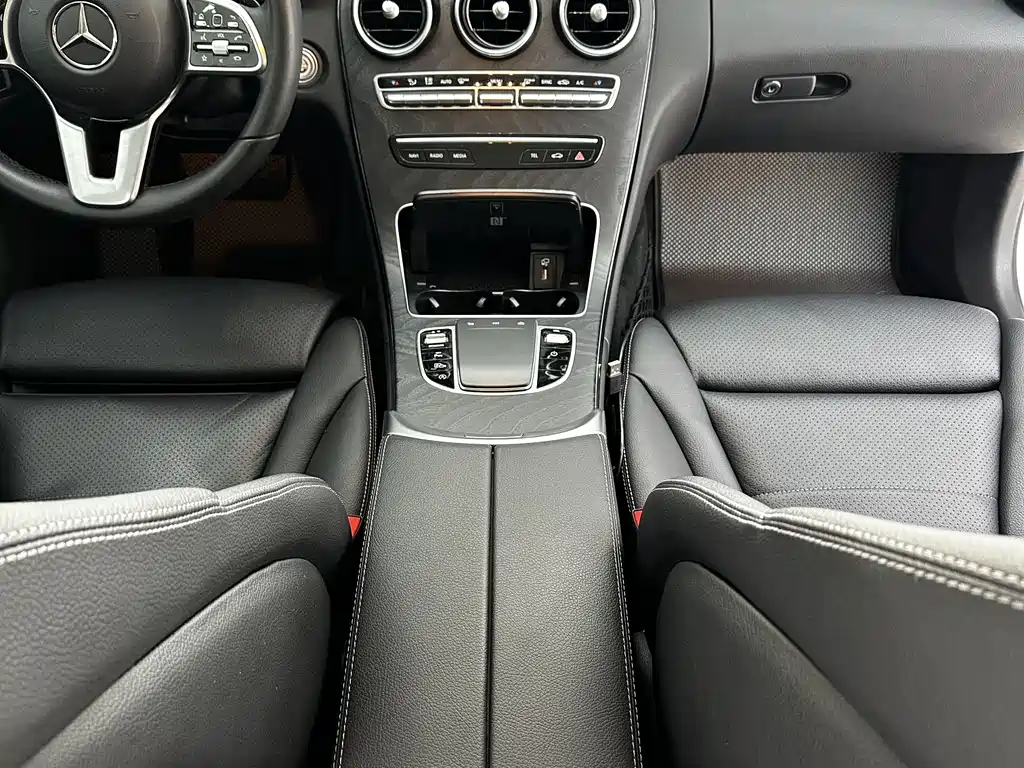 Mercedes-Benz C-Class 2019 — фото 10