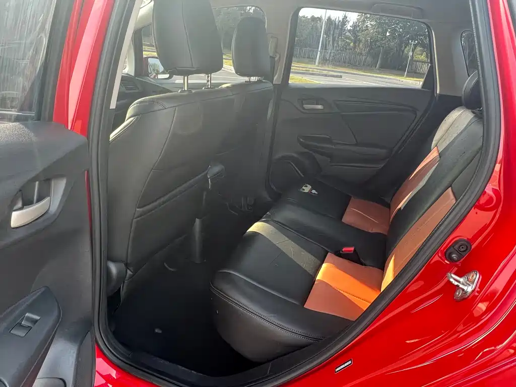 Honda Fit 2018 — фото 8