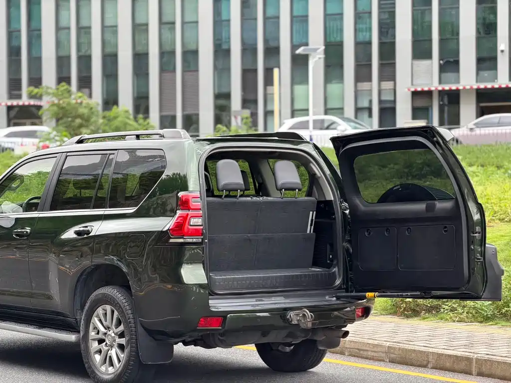 Toyota Prado 2019 — фото 15