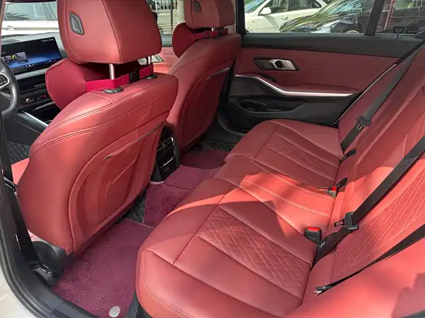 BMW 3 Series 2025