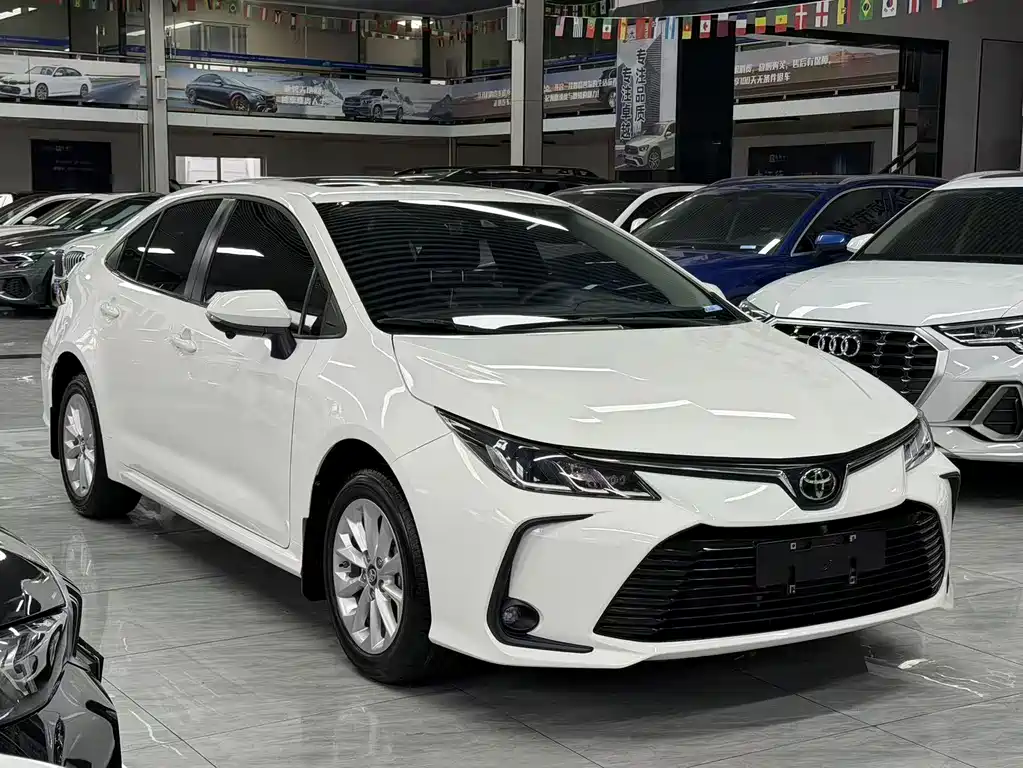 Toyota Corolla 2022 — фото 4