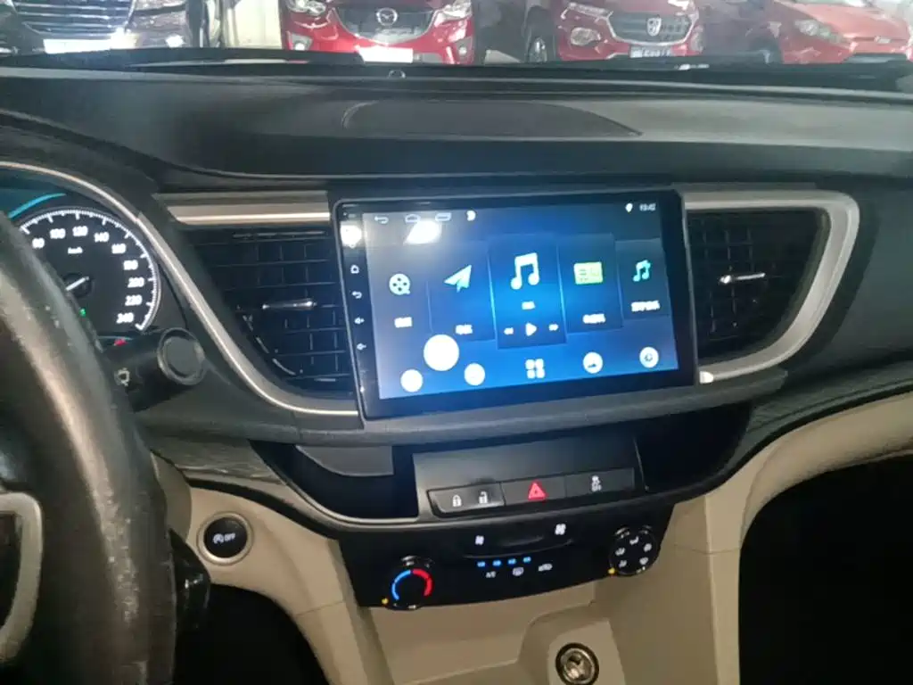 Buick Excelle 2019 — фото 13
