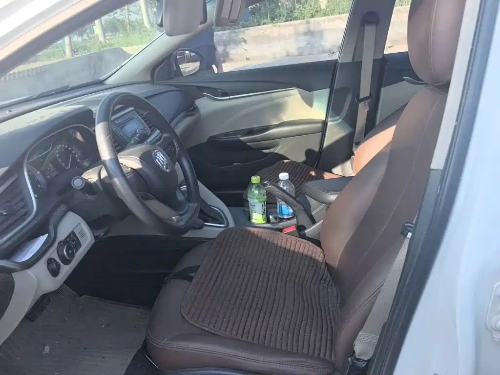 Buick Excelle 2019 — фото 12