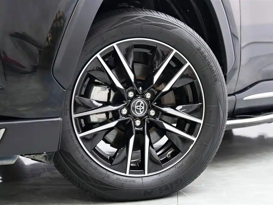 Toyota Wildlander New Energy 2022 — фото 3