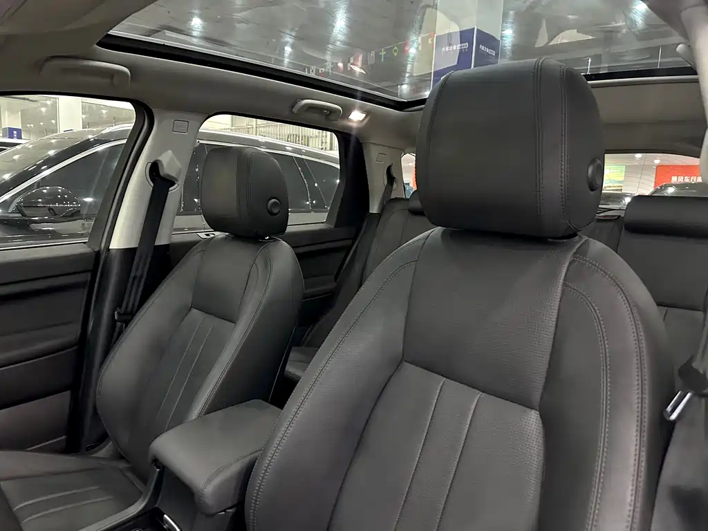 Land Rover Discovery Sport 2018 — фото 8