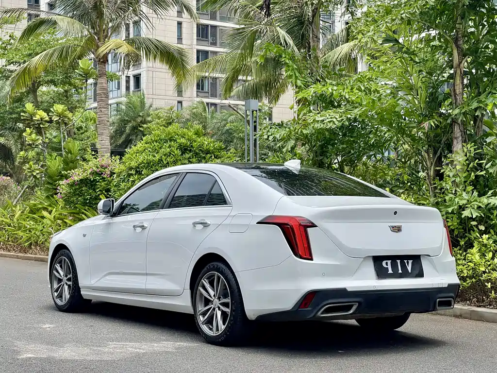 Cadillac CT4 2021 — фото 7