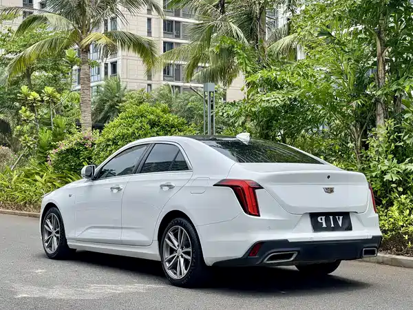 Cadillac CT4 2021