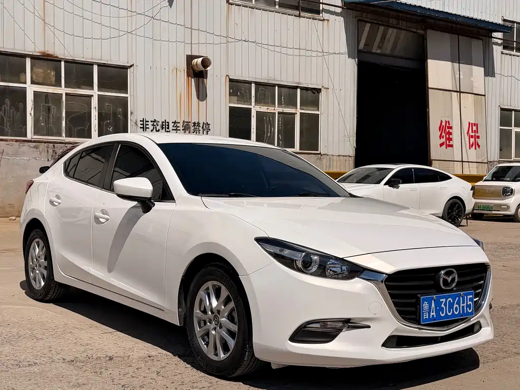 Mazda 3 Axela 2019 — фото 3