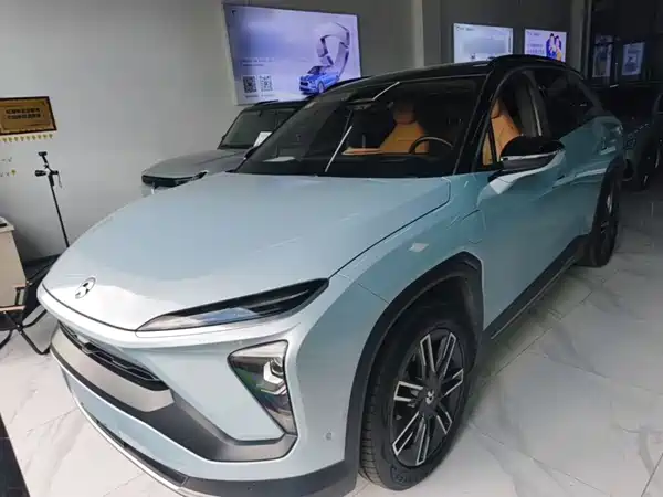 NIO ES6 2021