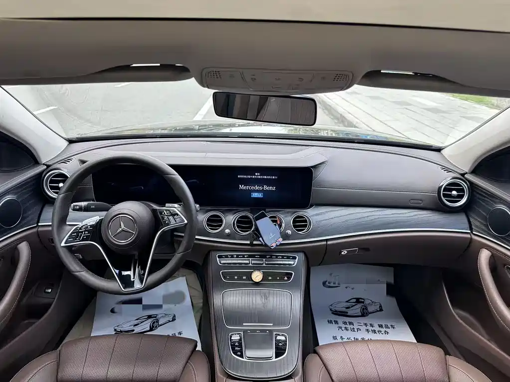 Mercedes-Benz E-Class 2022 — фото 9