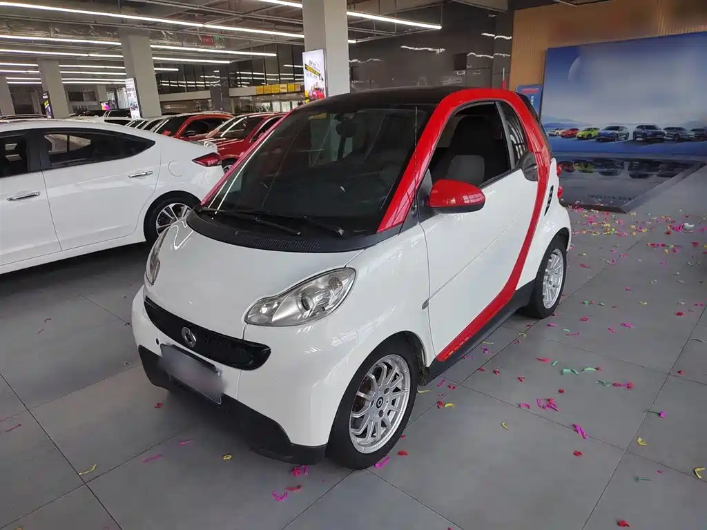 smart Fortwo 2014 — фото 1