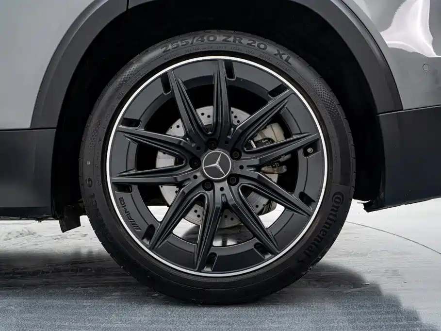 Mercedes-Benz GLB AMG 2024 — фото 18