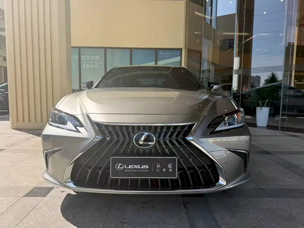 Lexus ES 2022 — фото 2