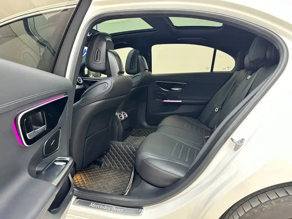 Mercedes-Benz C-Class 2022 — фото 19