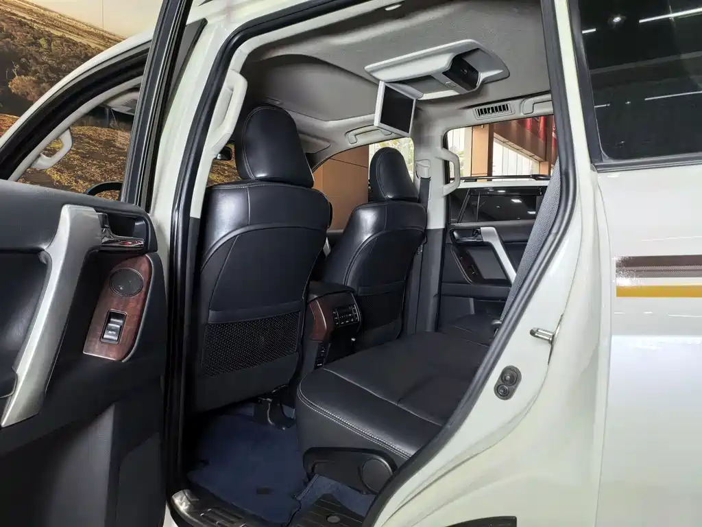 Toyota Prado 2017 — фото 14