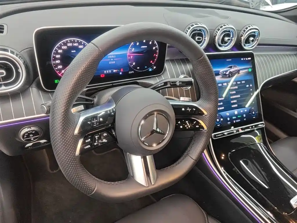 Mercedes-Benz C-Class 2024 — фото 10