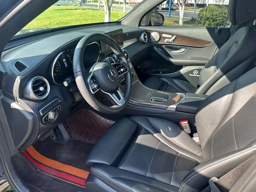 Mercedes-Benz GLC 2021