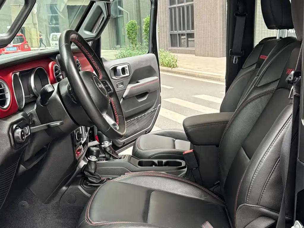 Jeep Wrangler 2021 — фото 11