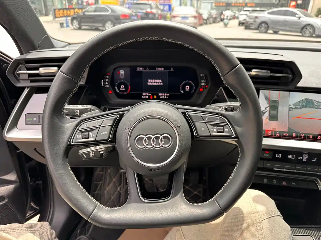 Audi A3 2023 — фото 10