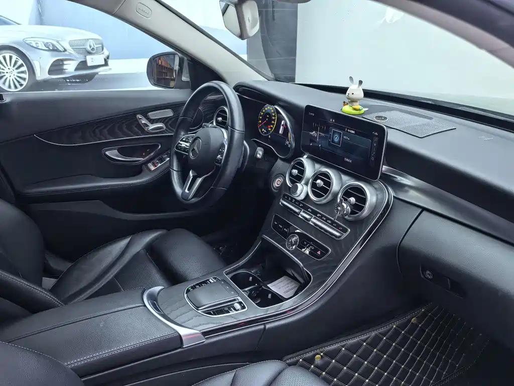 Mercedes-Benz C-Class 2019 — фото 10