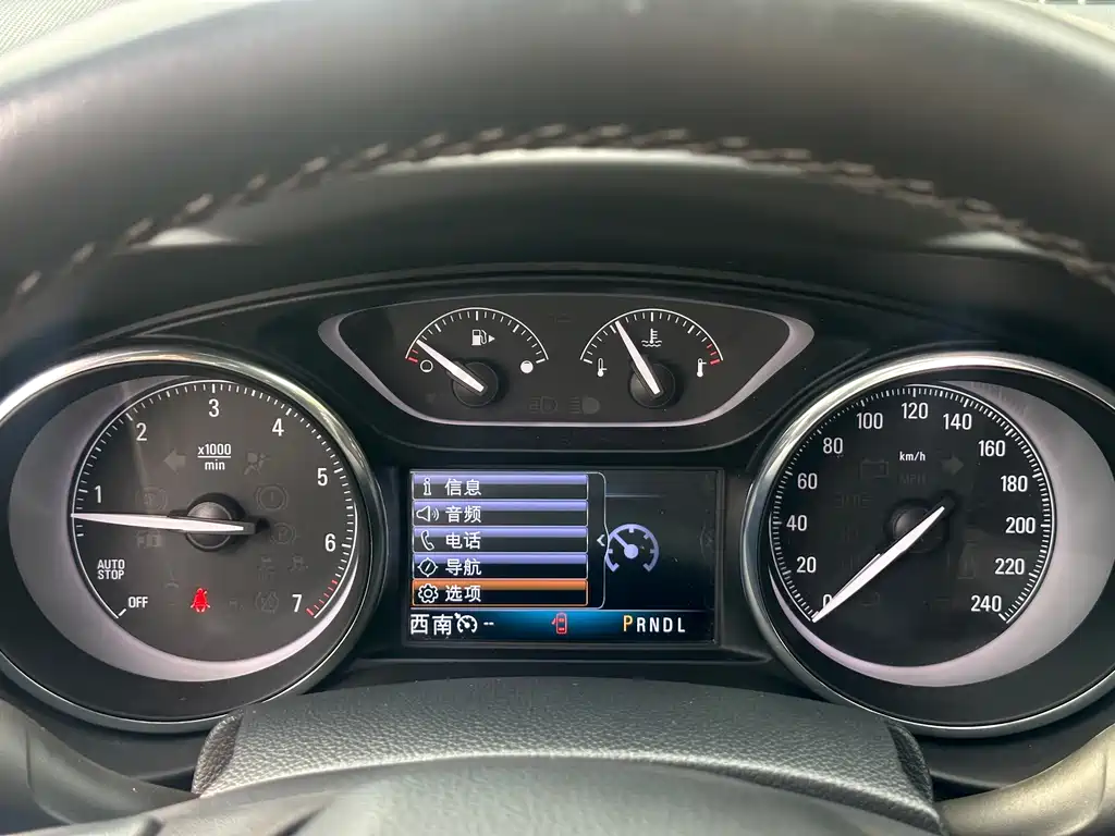 Buick Envision Plus 2022 — фото 10