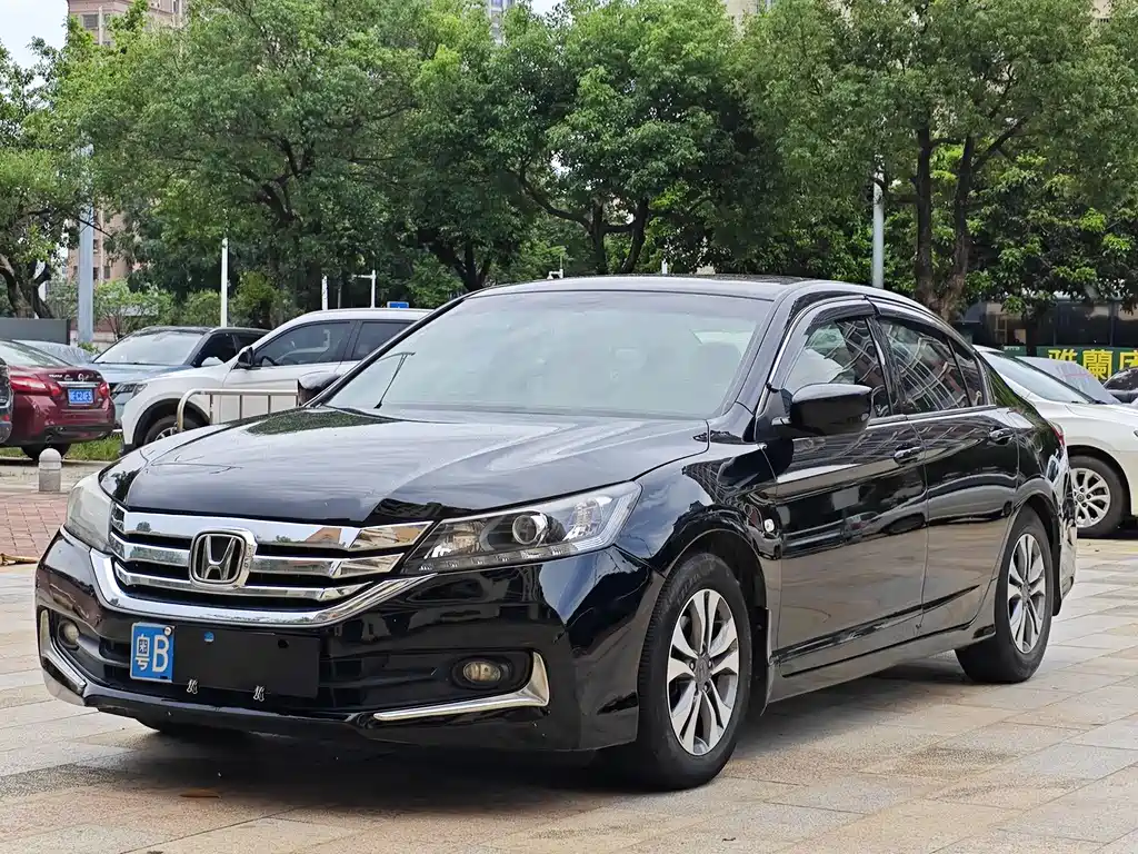 Honda Accord 2014 — фото 1